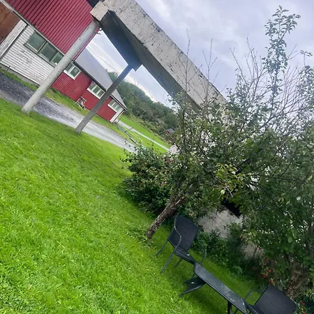 Midtigarden Apartamento *
